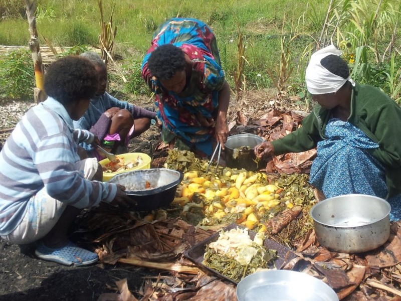 And now, the kaukau (sweet potatoes), one of the main staple foods of PNG